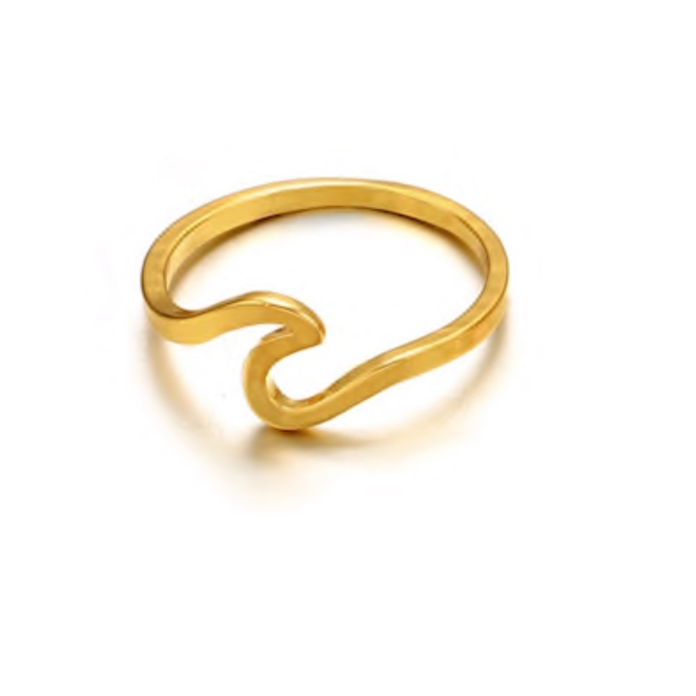 Wave ring- Gold 🌊 - Picture 2 of 2